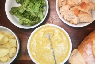 Fondue vegano com creme de mandioquinha