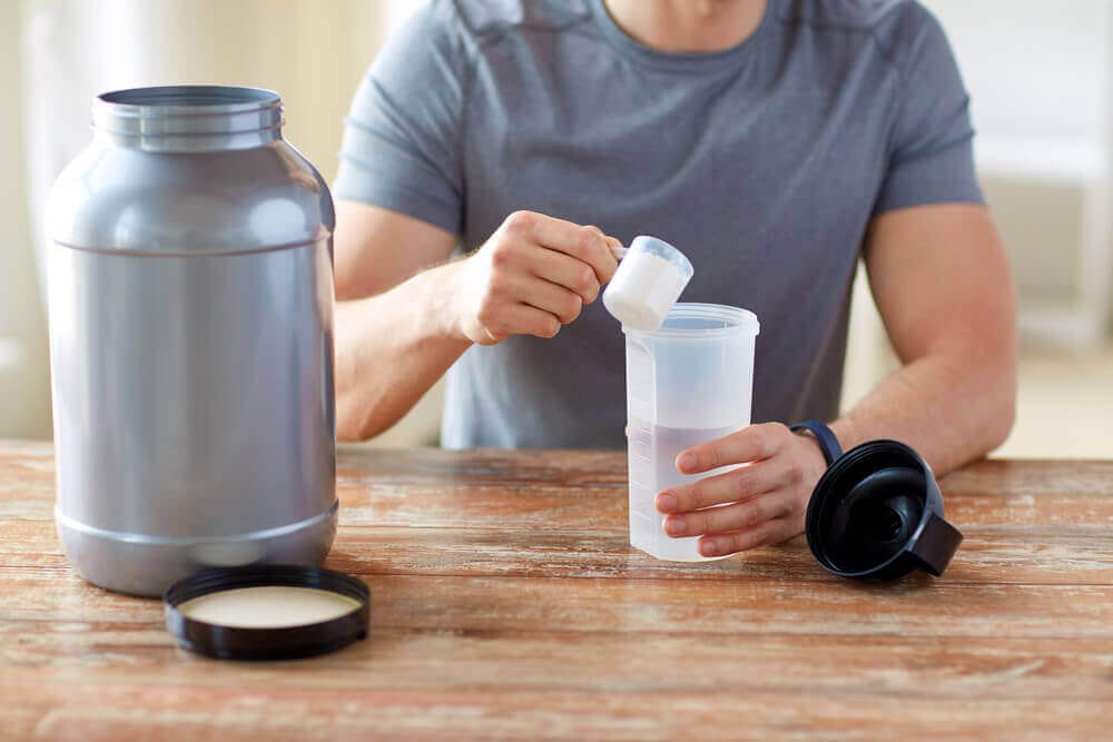 Qual whey comprar? Guia simples para acertar na escolha